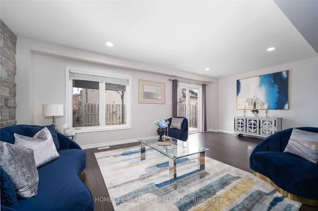 Additional image 6 of 6 Pompeii St