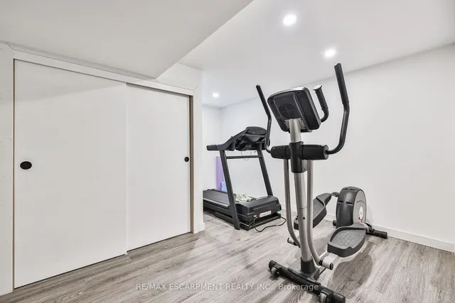 Additional image 39 of 60 Galbraith Dr