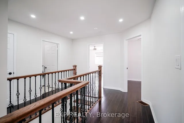 Additional image 15 of 668 Hamilton Cres