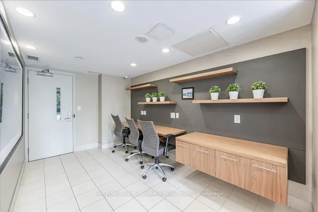 Additional image 31 of 50 Absolute Ave Unit 1402