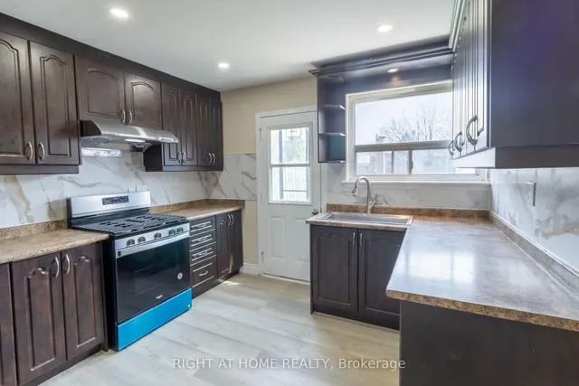 Additional image 12 of 36 Flamingo Cres