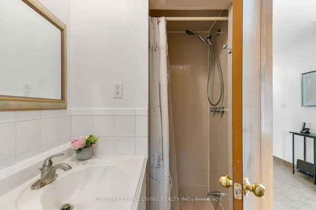 Additional image 34 of 603 Brown's Line