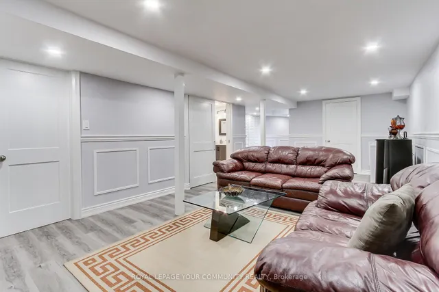 Additional image 36 of 41 Mandarin Cres