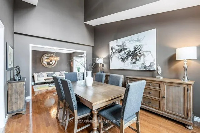 Additional image 10 of 14 Twin Crt