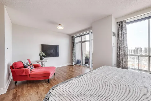 Additional image 15 of 5229 Dundas St Unit PH08