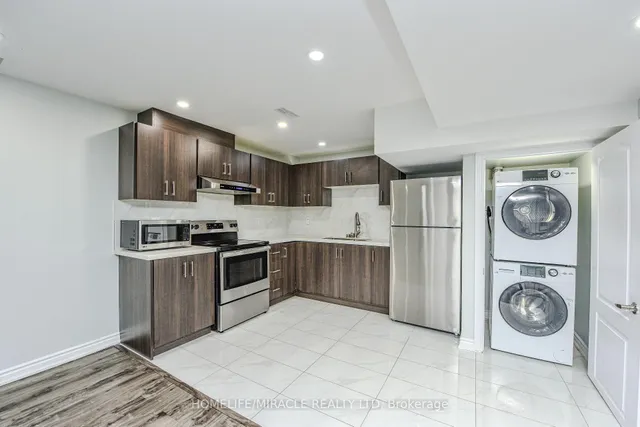 Additional image 39 of 56 Monument Tr