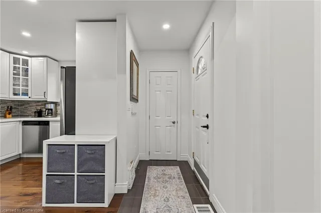 Additional image 6 of 169 Huxley Ave