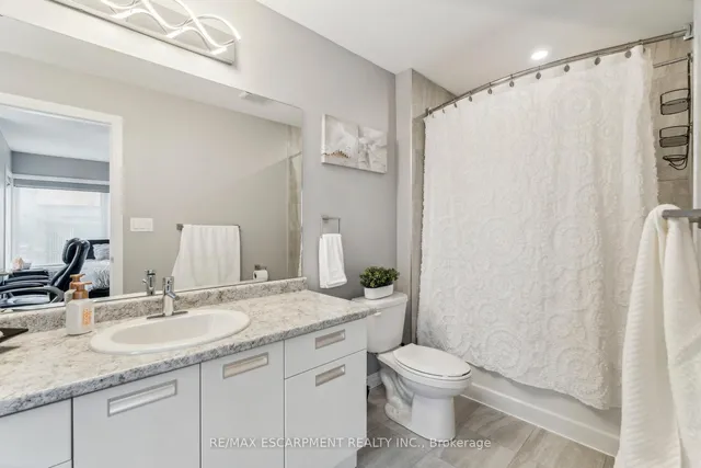 Additional image 25 of 30 Times Square Blvd Unit 305