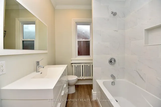 Additional image 33 of 66 Erie Ave