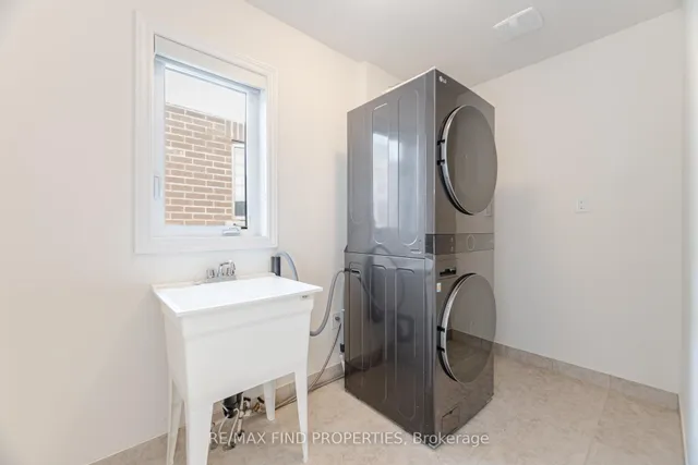 Additional image 30 of 3909 Koenig Rd