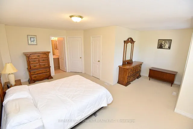 Additional image 24 of 4194 Rawlins Common