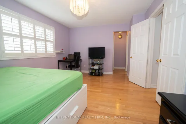 Additional image 14 of 8 Margaret Rose Crt