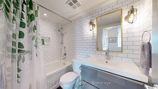 Additional image 27 of 81 Navy Wharf Crt Unit 315