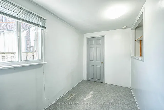 Additional image 15 of 171 Christie St