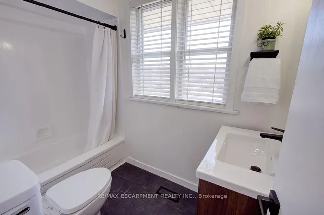 Additional image 14 of 2297 BARCLAY Rd