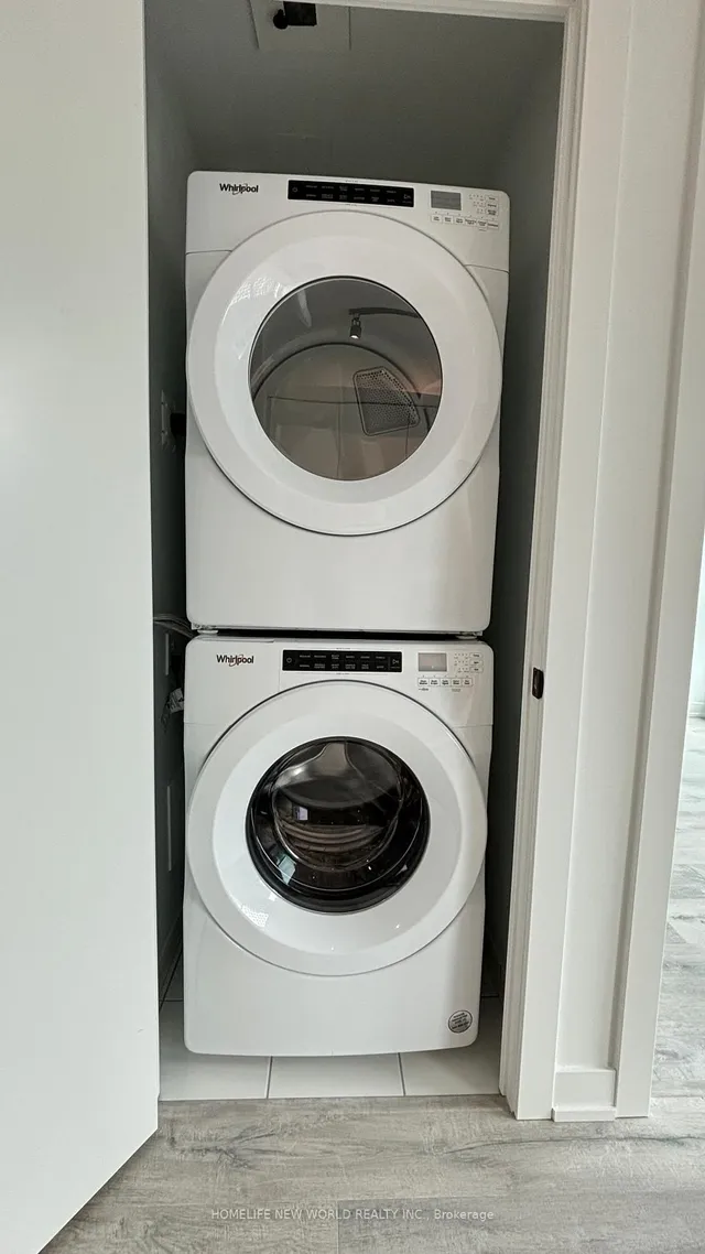 Additional image 5 of 327 King St Unit 2701