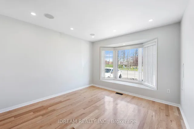 Additional image 8 of 82 Worthington Ave