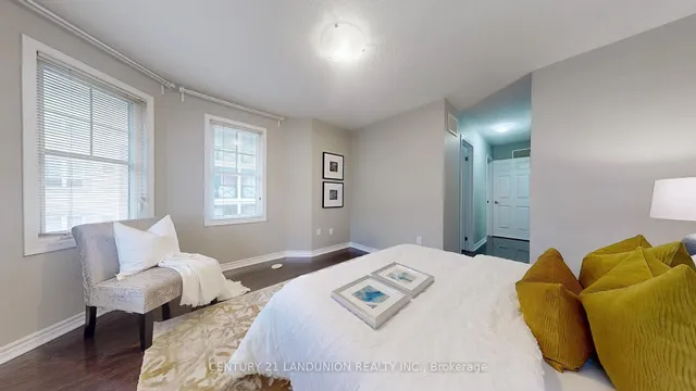 Additional image 19 of 20 Mendelssohn St Unit 7