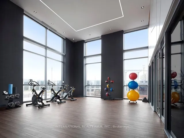 Additional image 18 of 255 Village Green Sq Unit 3104