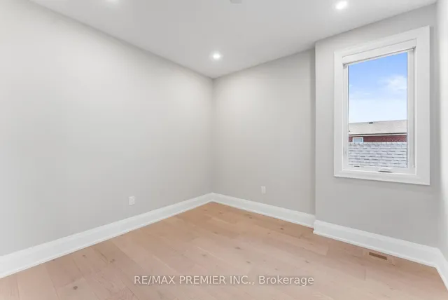 Additional image 34 of 31 Seventeenth St