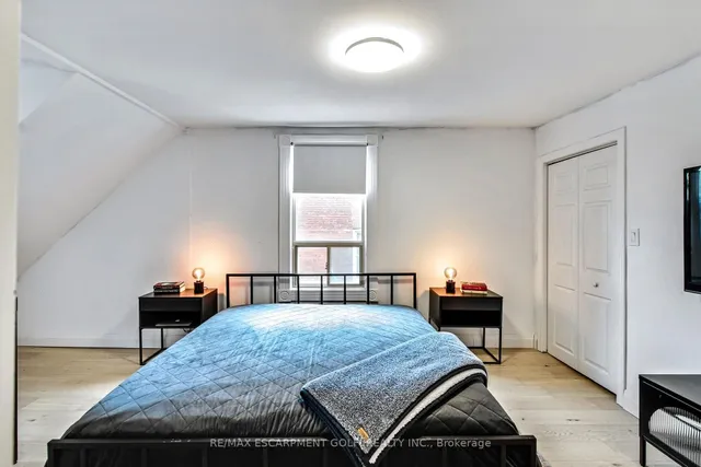 Additional image 22 of 131 Alpine Ave