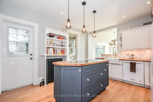 Additional image 14 of 19 Roland St