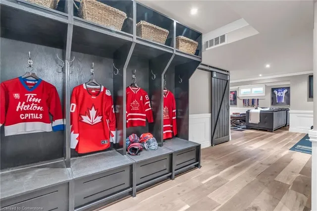 Additional image 33 of 31 Coopershawk St