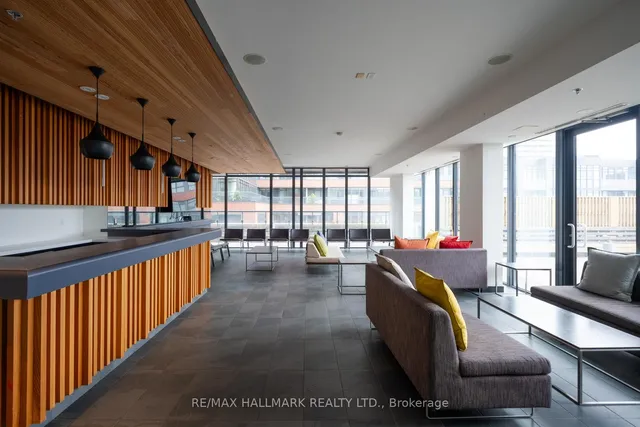 Additional image 28 of 8 Dovercourt Rd Unit 317