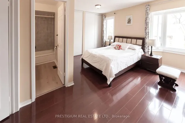 Additional image 16 of 25 Cardwell Ave Unit 30