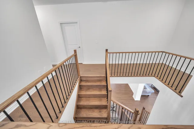 Additional image 18 of 1536 Buttercup Crt