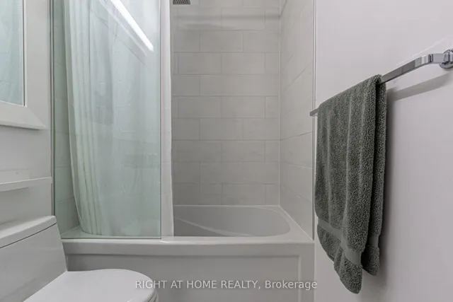 Additional image 23 of 88 Park Lawn Rd Unit 2605