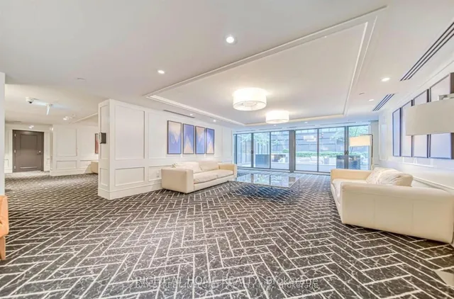 Additional image 42 of 955 Bay St Unit 2702