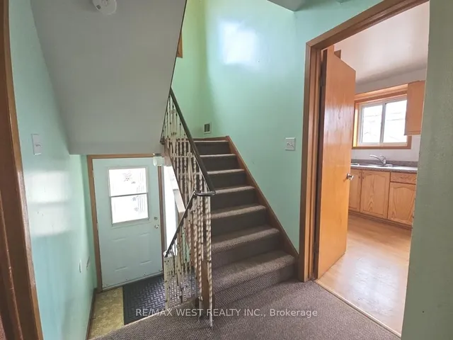 Additional image 12 of 385 Kipling Ave