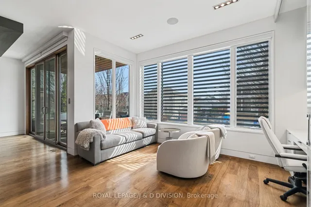 Additional image 19 of 64 Bannockburn Ave