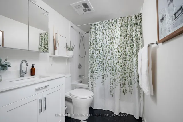 Additional image 24 of 78 Tecumseth St Unit 904