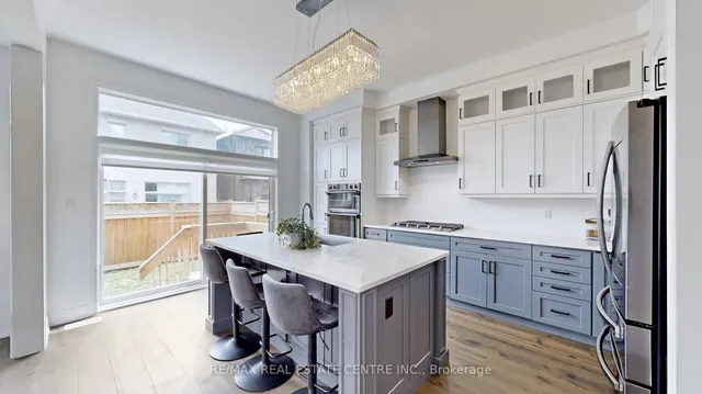 Additional image 16 of 1473 Varelas Passage