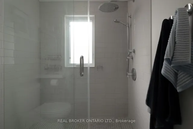 Additional image 21 of 23 Twenty Eighth St