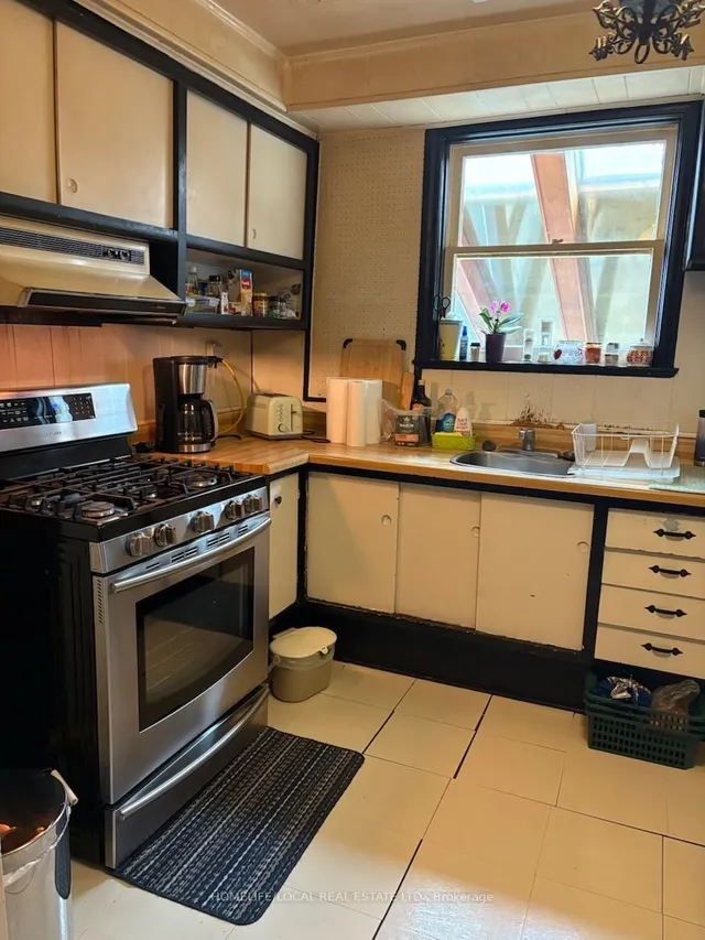 Additional image 4 of 241 Eileen Ave