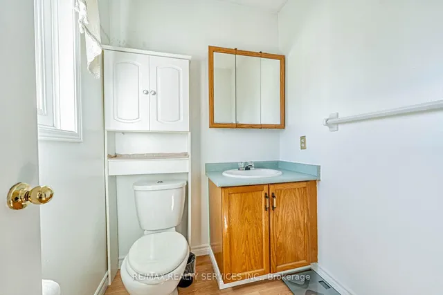 Additional image 16 of 10 Shirley Pl Unit 10