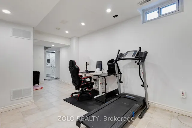 Additional image 31 of 97 Burrows Hall Blvd Unit 5