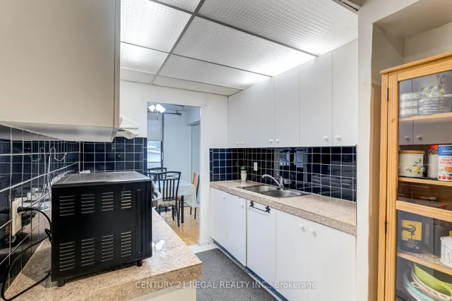 Additional image 7 of 2721 Victoria Park Ave Unit 101