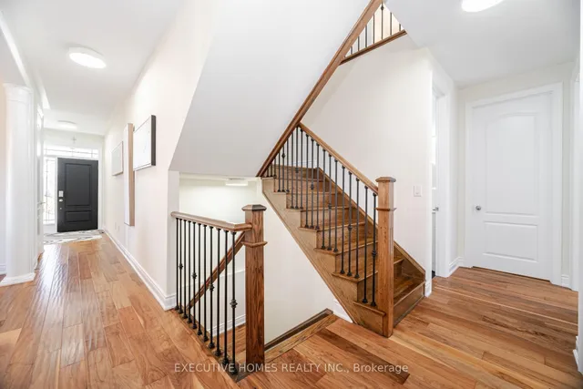 Additional image 34 of 221 Cathcart Cres