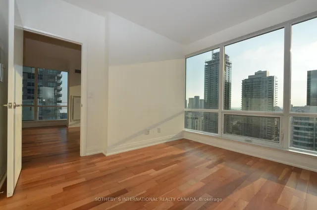 Additional image 12 of 80 John St Unit 2303