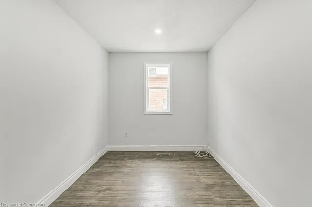 Additional image 29 of 36 Mapleshade Dr