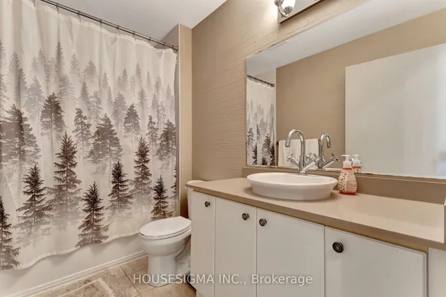 Additional image 28 of 410 King St Unit 118