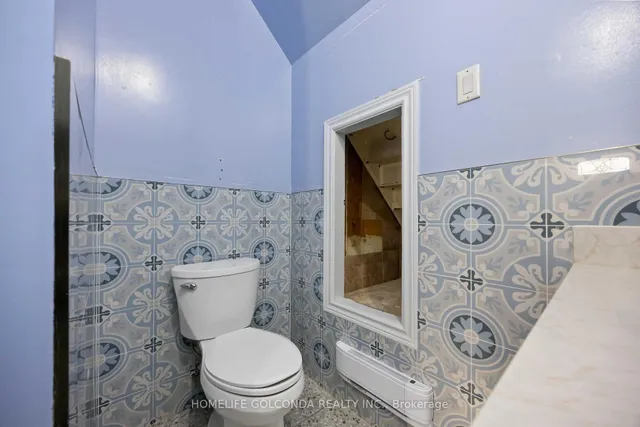 Additional image 8 of 61 Driftwood Ave Unit 2