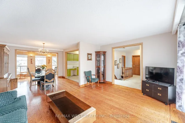 Additional image 7 of 94 Windhill Cres