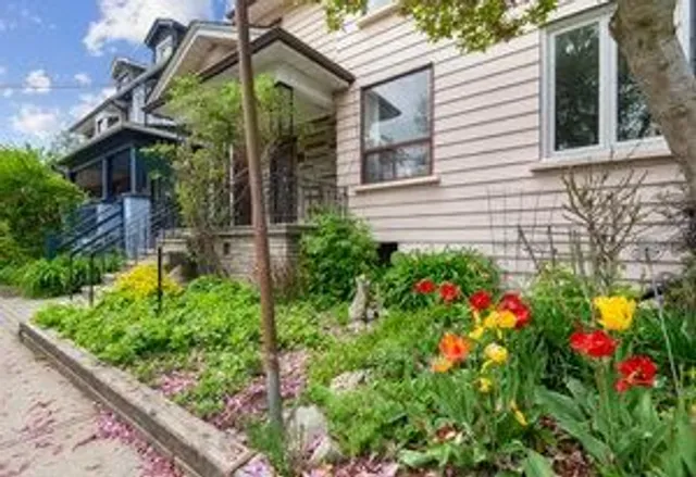 Additional image 6 of 38 Fernbank Ave