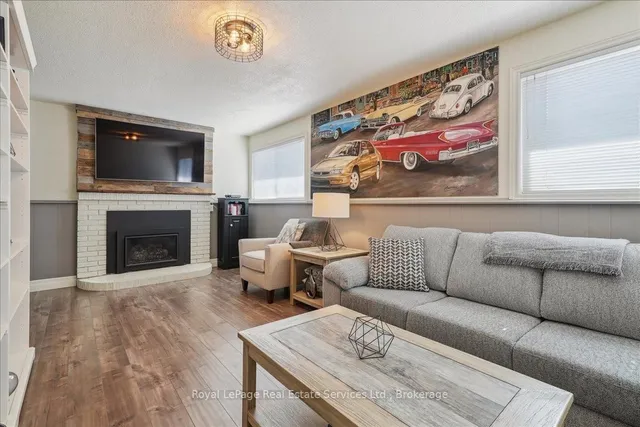 Additional image 23 of 1588 Kerns Rd Unit 6