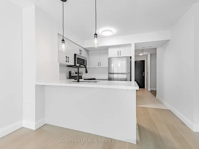Additional image 7 of 18 Yonge St Unit 3013